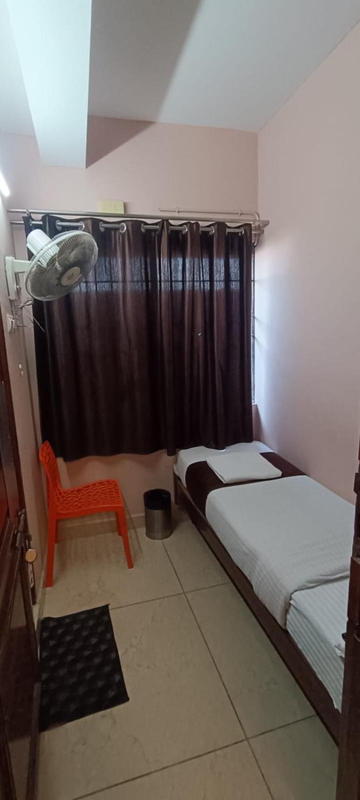 Naksha Tree Hotels Kishore Inn - Koyambedu Ченнаи Экстерьер фото