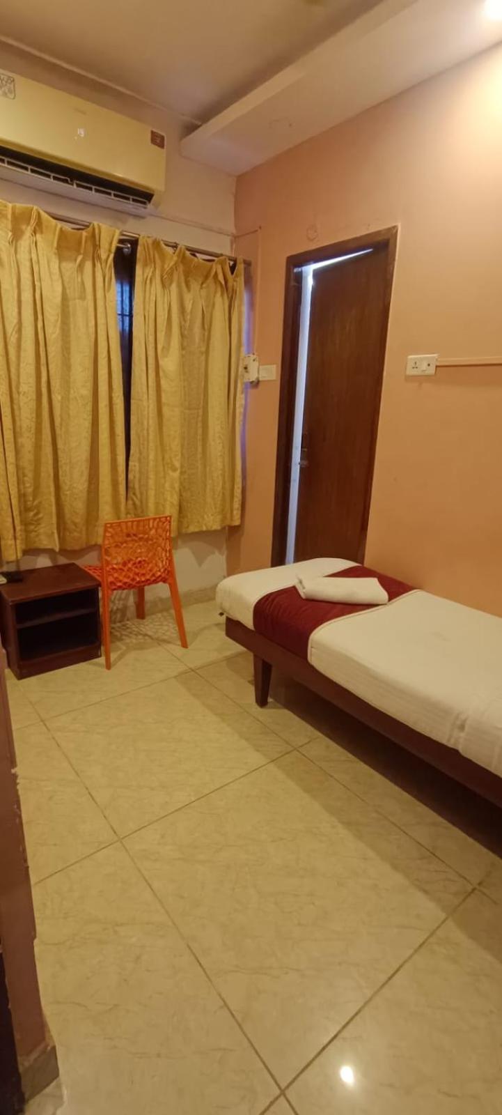 Naksha Tree Hotels Kishore Inn - Koyambedu Ченнаи Экстерьер фото